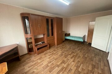 1-к квартира, 38 м², 1/5 эт.
