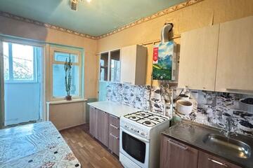 2-к квартира, 49 м², 1/2 эт.