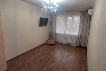 2-к квартира, 43 м², 1/5 эт.