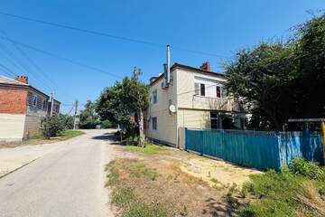 4-к квартира, 77 м², 1/2 эт.